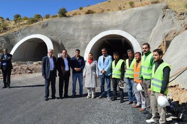 Çalık, Karahan Tünelinde Otomobili Kullanarak Geçti