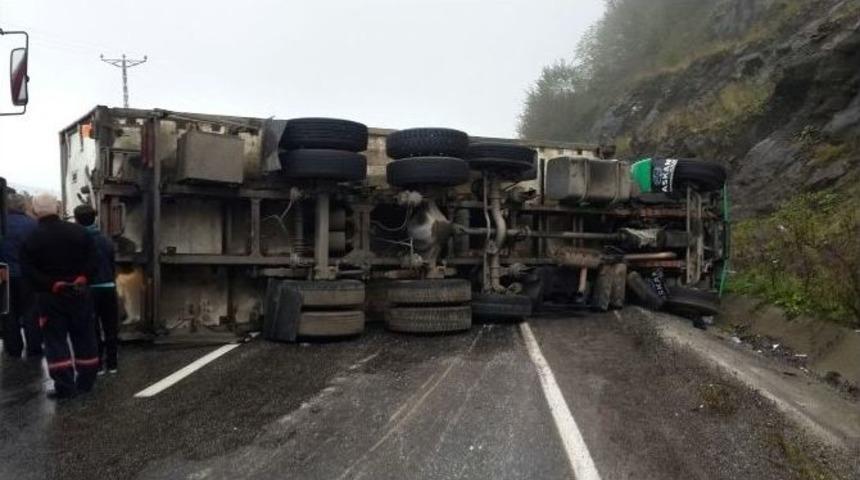 Zonguldak&rsquo;ta Trafik Kazası: 2 Yaralı