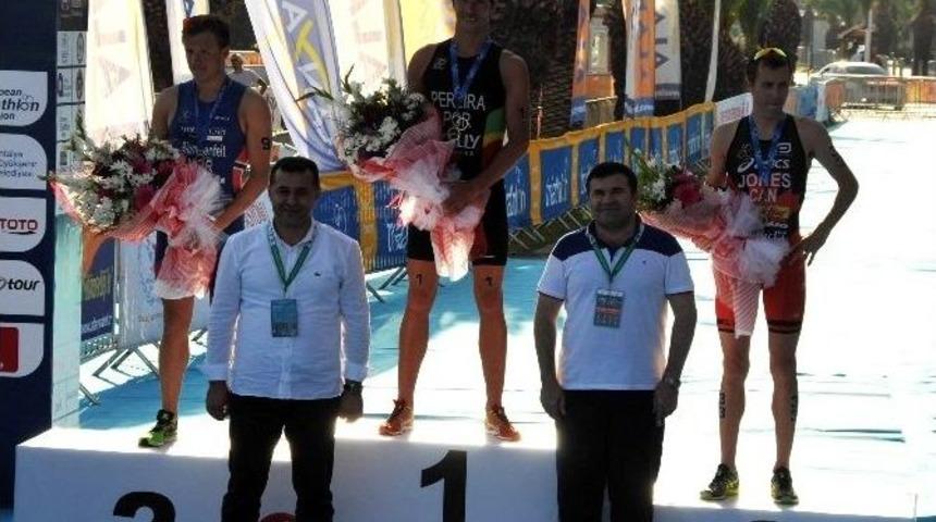Triatlonun Şampiyonu Portekizli Joao Pereıra Oldu