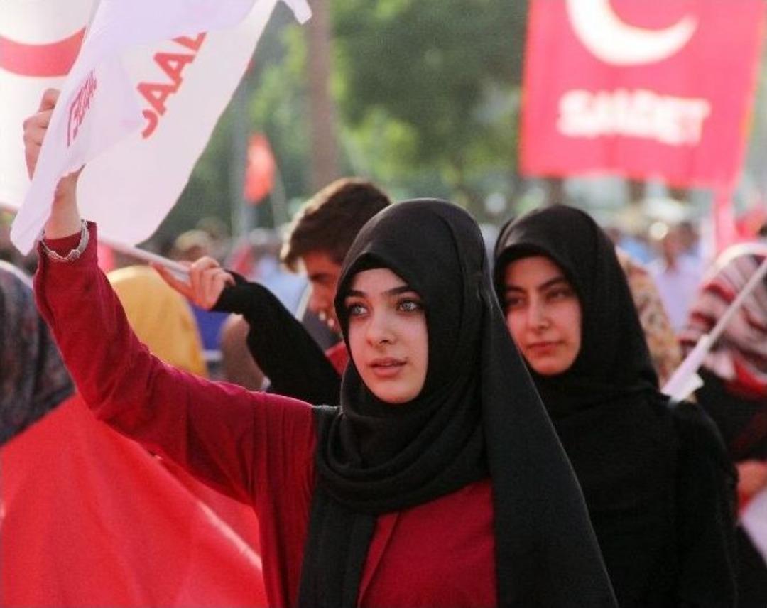 Kamalak Mitinge &Ouml;zel Karışım İ&ccedil;ip &Ccedil;ıktı