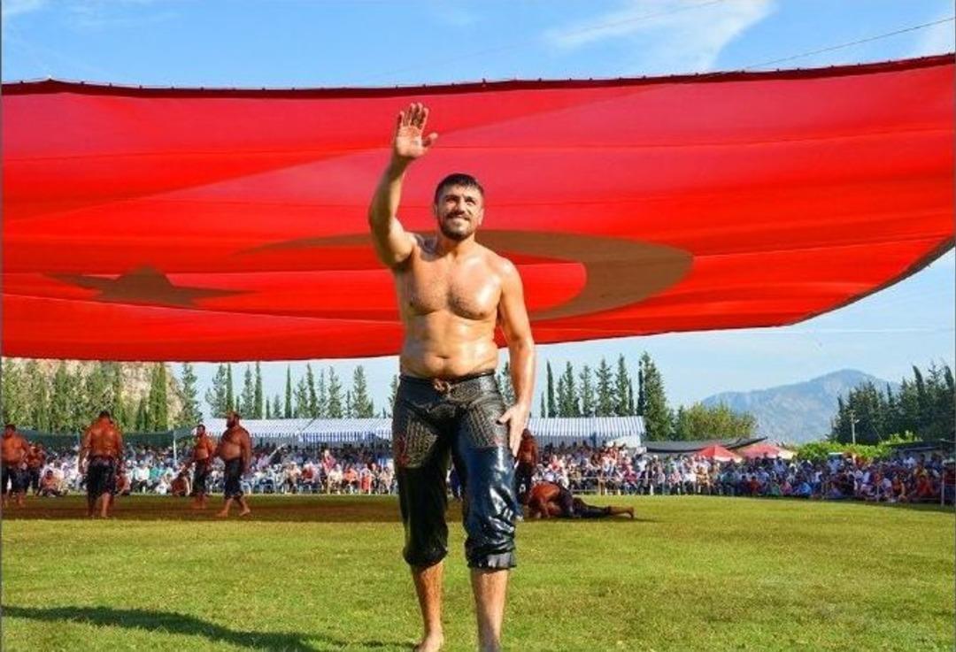 Dalyan&rsquo;da Başpehlivan Mehmet Yeşil Yeşil