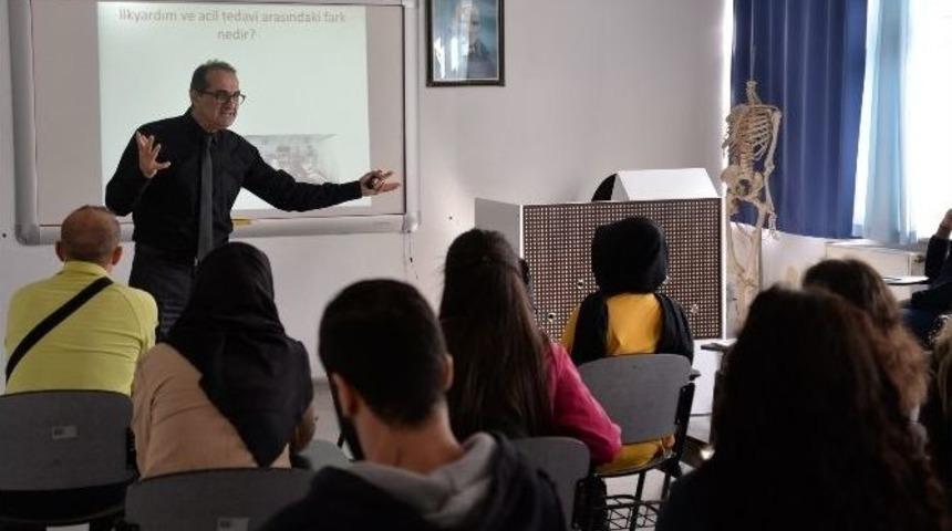 Geleceğin Sporcuları İlk Yardımı &Ouml;ğrendi