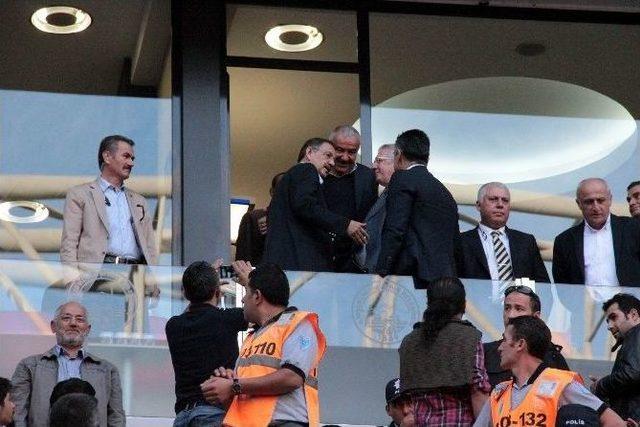 Özhaseki, Recep Mamur Ve Aziz Yıldırım’ın Samimi Sohbeti