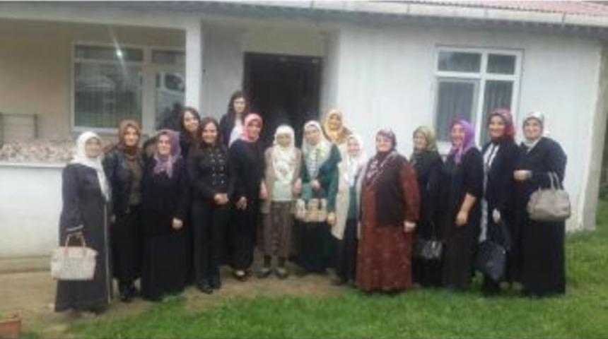 Ak Parti&rsquo;li Kadın Başkandan &lsquo;kadın Derneklerine&rsquo; Tepki