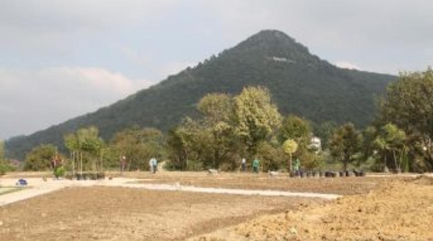 Kuzuluk&rsquo;a Sosyal Tesis Kongre Ve K&uuml;lt&uuml;r Merkezinde &Ccedil;alışmalar S&uuml;r&uuml;yor