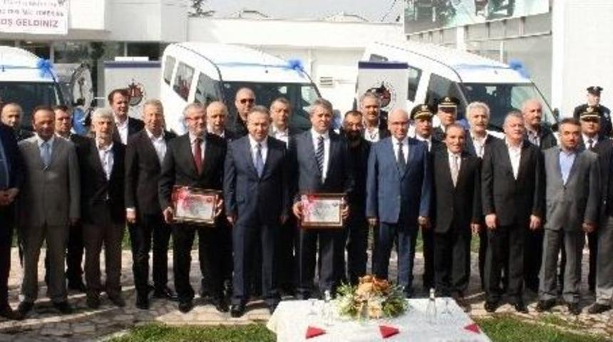 Dtso Polise 3 Ara&ccedil; Bağışladı