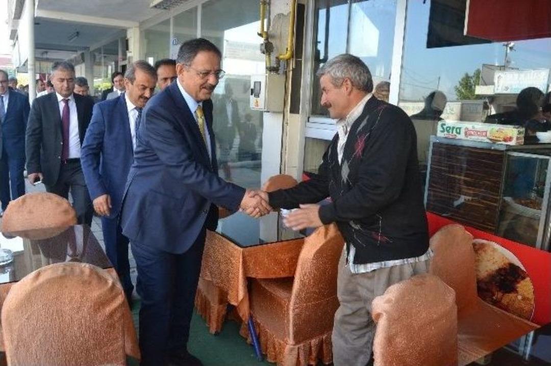 Ak Parti Genel Başkan Yardımcısı Mehmet &Ouml;zhaseki: