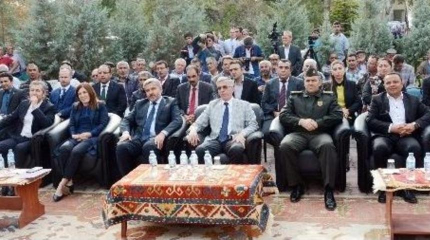 T&uuml;rkiye&rsquo;de İlk Kez Sultanhanı&rsquo;na Halı Restorasyon Okulu A&ccedil;ıldı