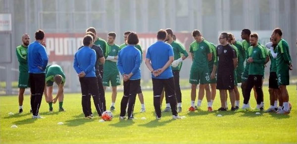 Bursaspor, Kasımpaşa&rsquo;ya Hazırlanıyor