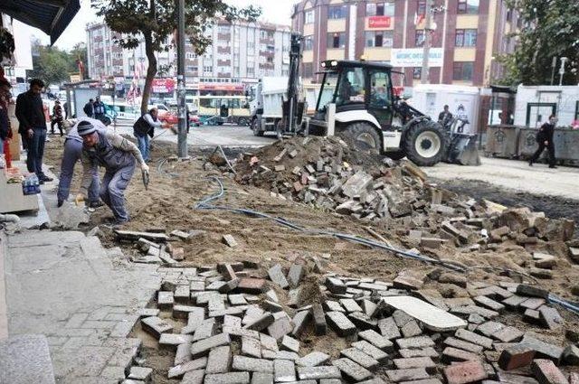 Çınarlı Caddesi Yeniden Şekilleniyor