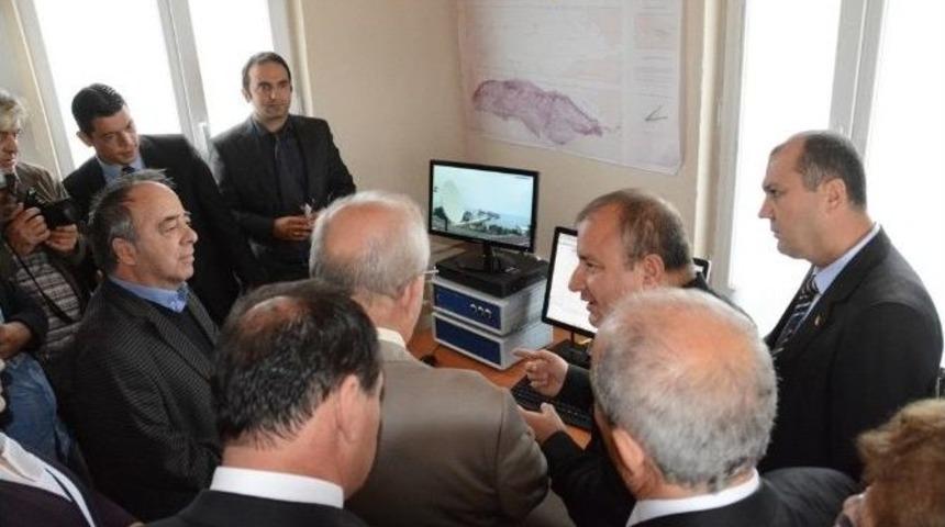 Başkan Eşkinat Deprem &Ouml;nc&uuml; İşaretleri İzleme İstasyonu A&ccedil;ılışına Katıldı