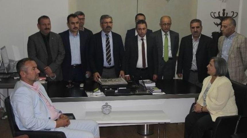 Diyarbakır Baro Başkanı El&ccedil;i, G&ouml;zaltına Alındı