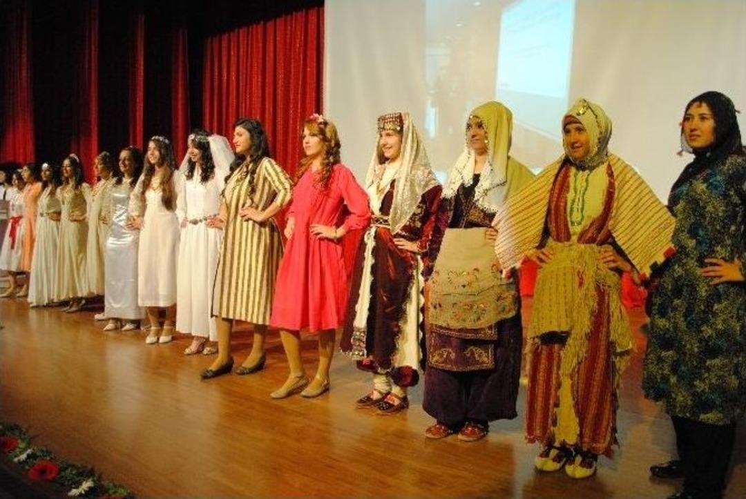 &lsquo;sandıkta Demlenen Tarih&rsquo; G&ouml;r&uuml;c&uuml;ye &Ccedil;ıktı