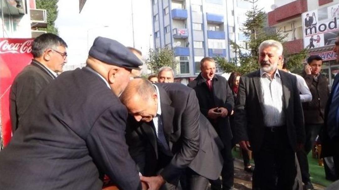 Tekin: "se&ccedil;im Anketleri Alt&uuml;st Olacak"