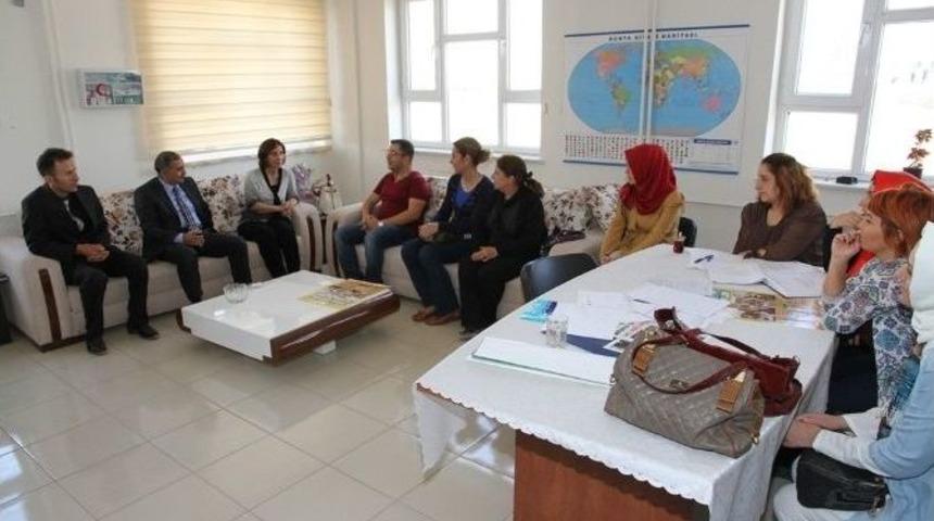 Vali Ko&ccedil;ak&rsquo;tan Okul Denetimi