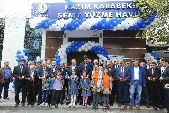 Bağcılar’ın 22 Mahallesine 22 Havuz