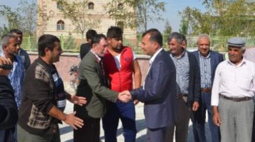 Milletvekili Adayı &Ouml;zdoğan &Ccedil;alışmalarını S&uuml;rd&uuml;r&uuml;yor