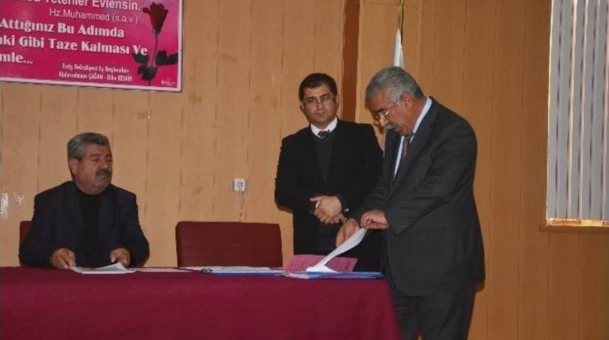 Erciş Belediyesi 2016 Yılı B&uuml;t&ccedil;e G&ouml;r&uuml;şmeleri S&uuml;r&uuml;yor