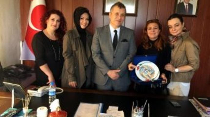 G&uuml;&ccedil;l&uuml; Kadınlardan Emniyet M&uuml;d&uuml;r&uuml; Mehmet G&uuml;lnaz&rsquo;a Ziyaret