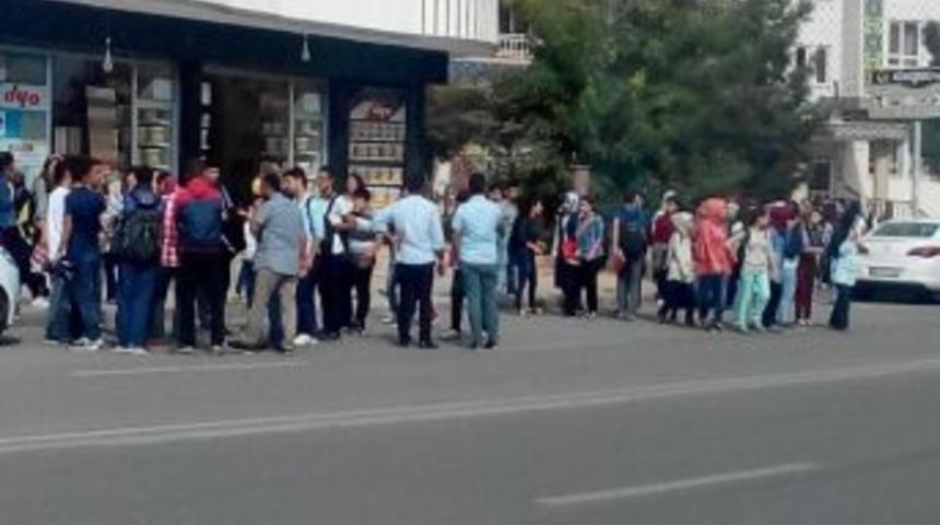 Batman&rsquo;da &lsquo;hastane&rsquo; Protestosu