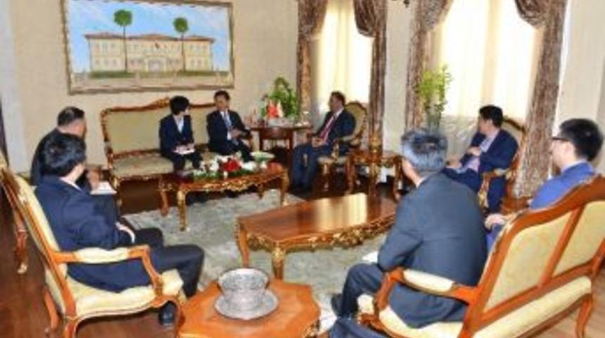 B&uuml;y&uuml;kel&ccedil;isi Yu Hongyang, Antalya Valiliğini Ziyaret Etti