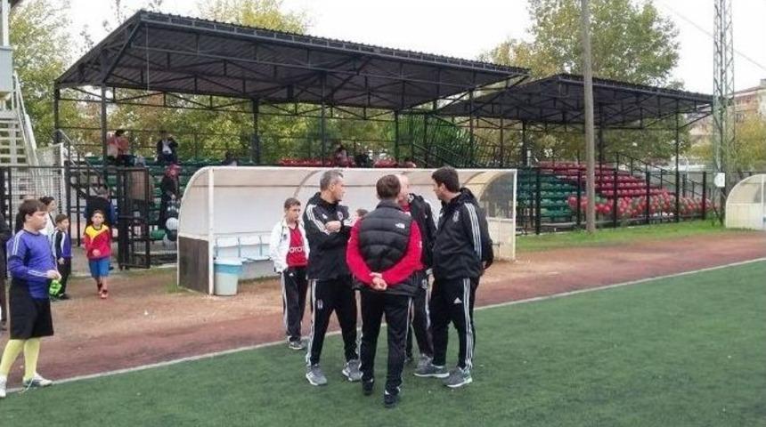 Beşiktaş &Ouml;zkaynak D&uuml;zeni, Yalova&rsquo;da Futbolcu Se&ccedil;ti