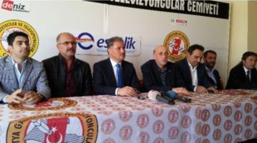 Başkan &Ccedil;akır, Malatya Gazeteciler Ve Televizyoncular Cemiyetini Ziyaret Etti