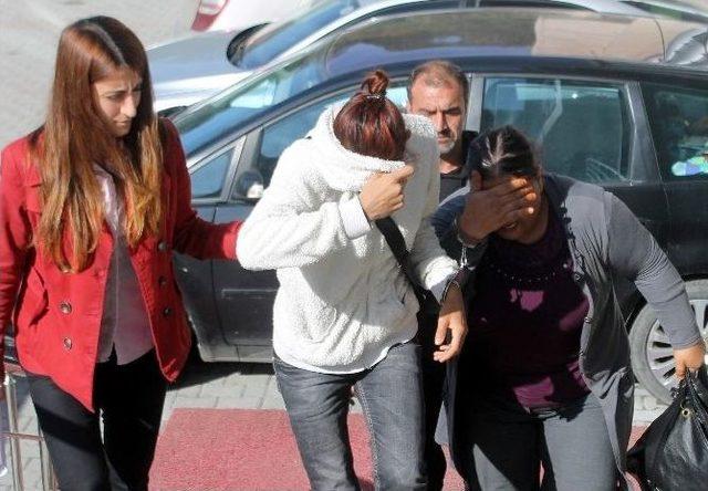 Bir Eve Girmeye &Ccedil;alışan D&ouml;rt Kadın Yakalandı 1