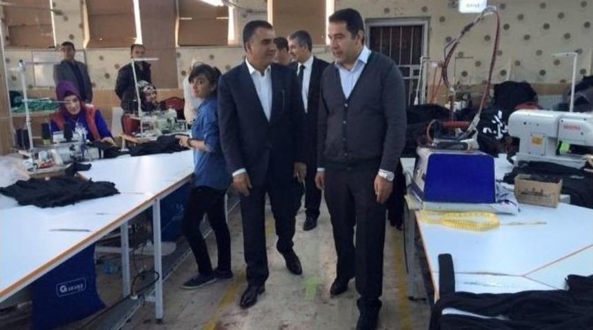 Peker, Tatvan&rsquo;daki İşyerlerini Ziyaret Etti