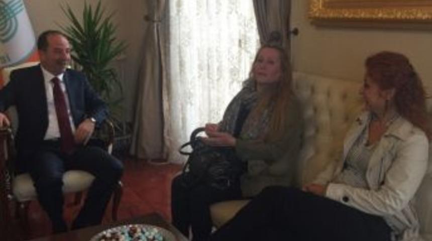 Organik Pazar İ&ccedil;in G&uuml;rkan&rsquo;a Teşekk&uuml;r Ettiler