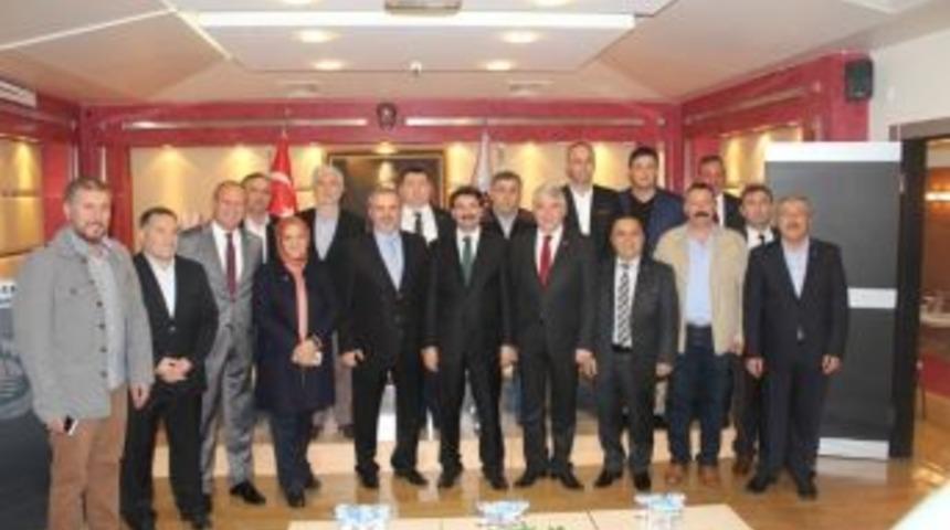 Ayhan Sefer &Uuml;st&uuml;n Dtso&rsquo;yu Ziyaret Etti