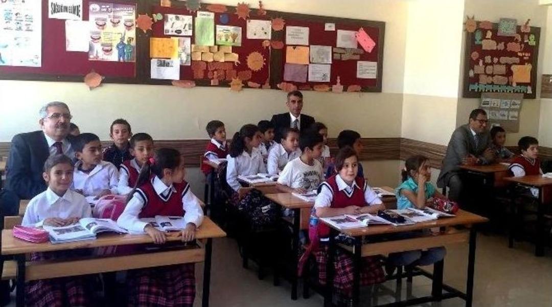 Kaymakam Sarıfakıoğlu&rsquo;ndan Okullara Ziyaret