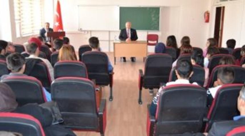 Kaymakam Karakuş Paland&ouml;ken&rsquo;in Liseli G&ouml;n&uuml;ll&uuml;leriyle Buluştu