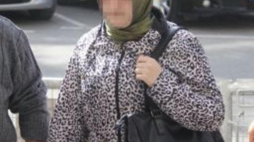 Telefon Dolandırıcısına 50 Bin Liralık Altın Ve Parayı Elden Teslim Etti