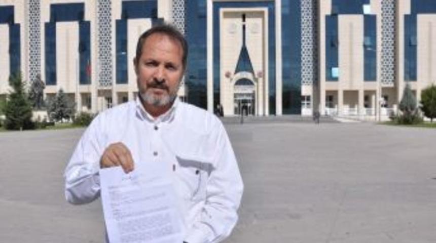 Canlı Yayında K&uuml;fre Su&ccedil; Duyurusu