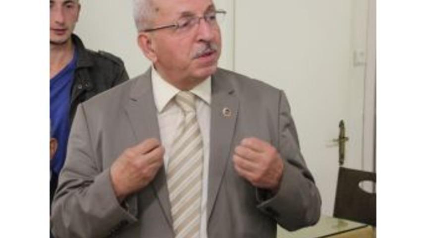 Albayrak: "bizi Hakaret Etmeden Eleştirin"