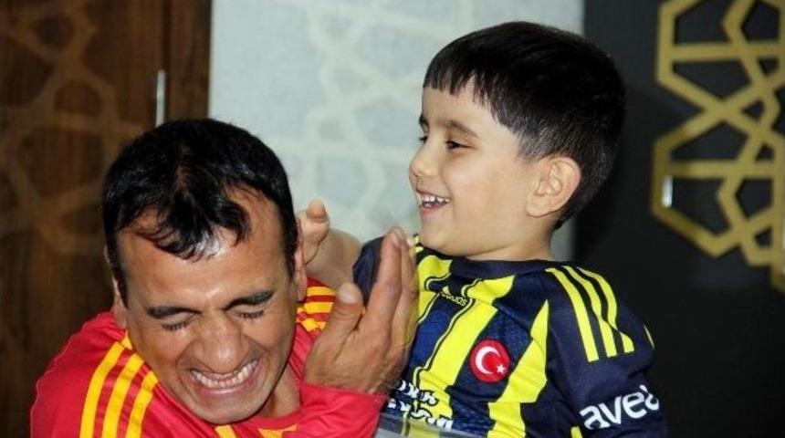 Amigo Recai&rsquo;ye Tokat Attı, Barıştı