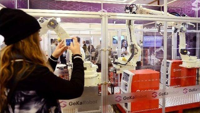 Yeni İş Arkadaşlarımız Robotlar