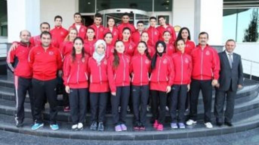 Karate Milli Takımı, Şampiyonaya Başiskele&rsquo;de Hazırlanıyor