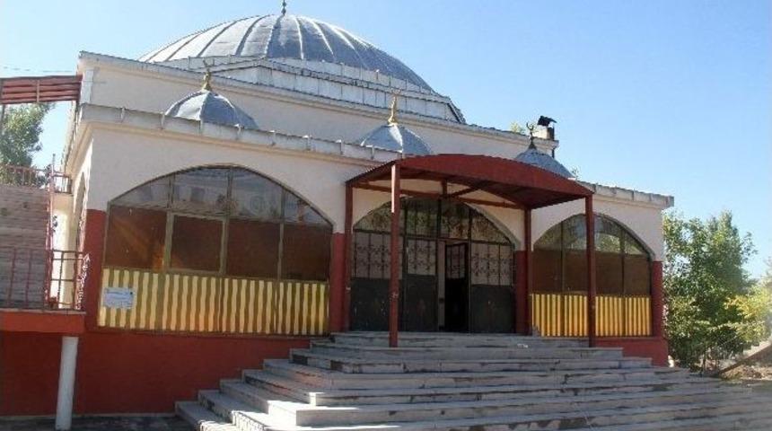 B&uuml;y&uuml;kşehir&rsquo;den Cami Ve Kur&rsquo;an Kurslarına &Ouml;zel Bakım