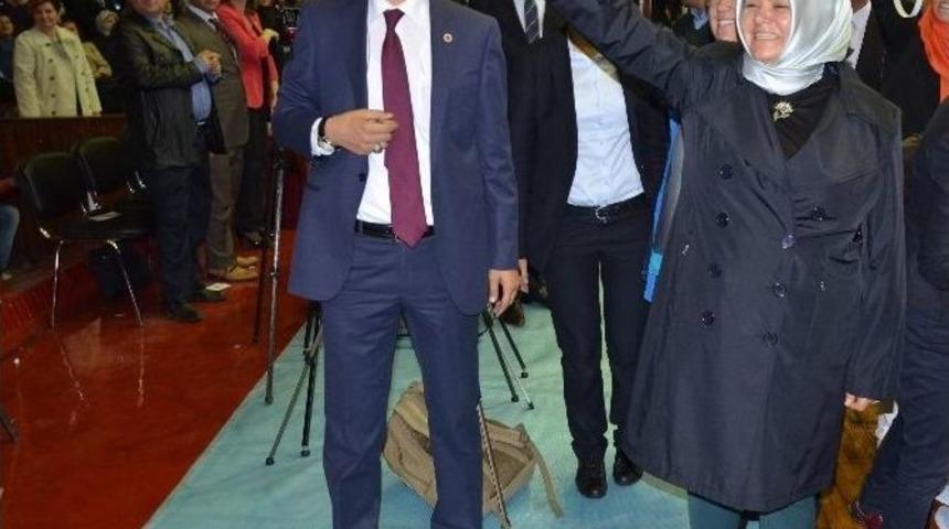 Bakan G&uuml;rcan Gen&ccedil;lerle Buluştu