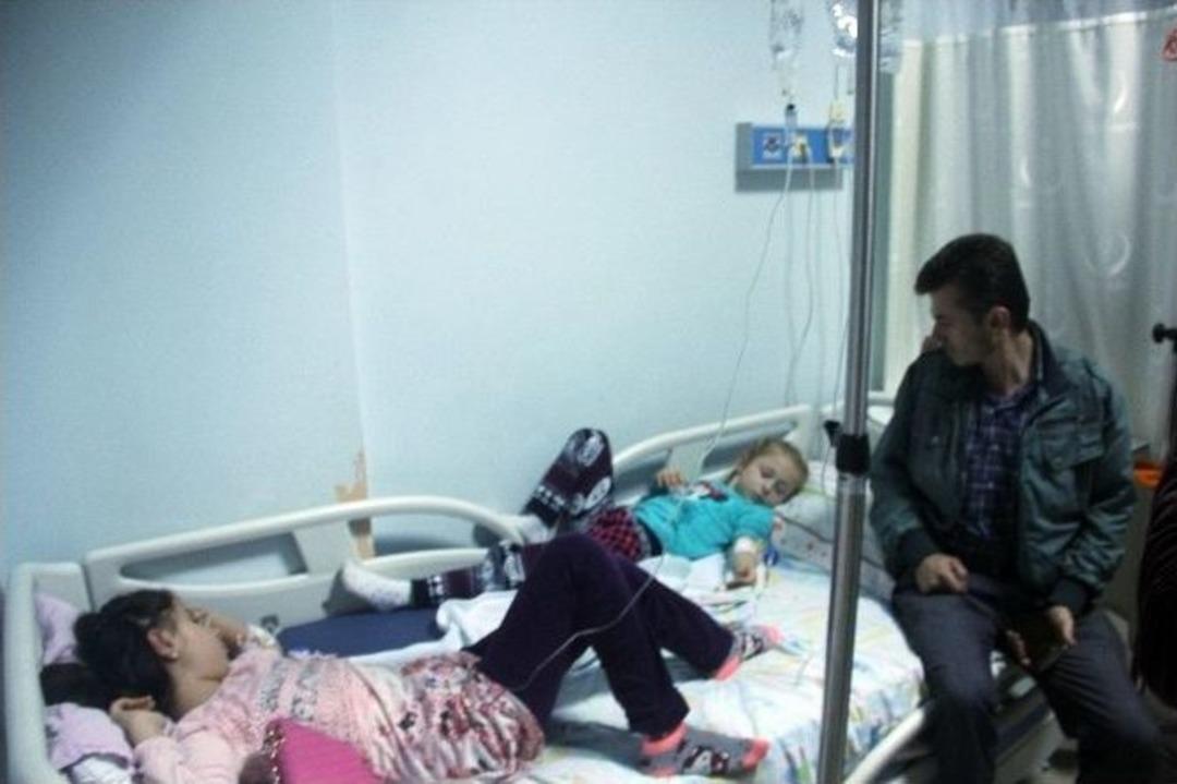 95 &Ouml;ğrenci Gıda Zehirlenmesi Ş&uuml;phesiyle Hastaneye Başvurdu