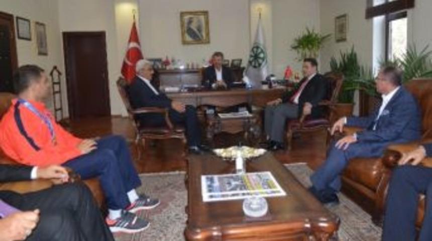 Pınarbaşı Kaymakamı &Ccedil;elik&rsquo;ten Kayseri Şeker&rsquo;e Ziyaret