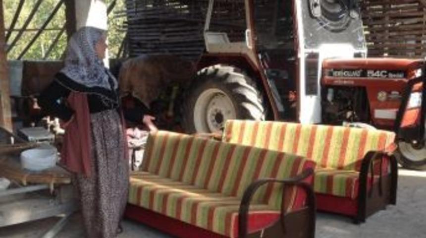 Akyazı Belediyesi Yardımlarına Aralıksız Devam Ediyor