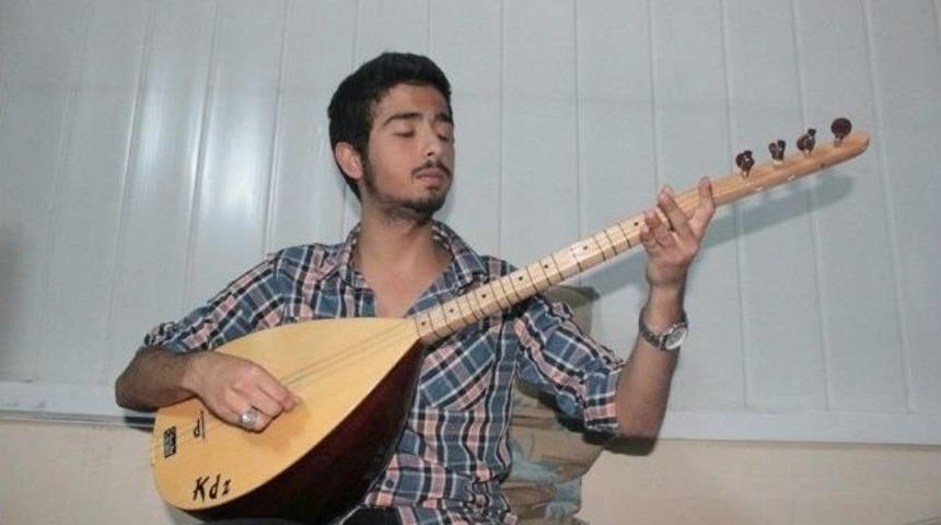 Ozan Arif Atılgan Eskişehir &Uuml;lk&uuml; Ocaklarına Konuk Oldu