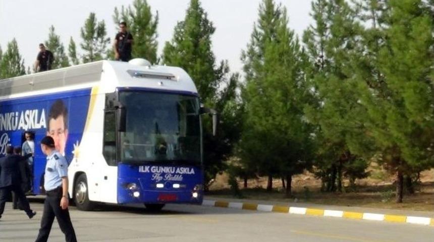 Başbakan Davutoğlu Şanlıurfa&rsquo;da