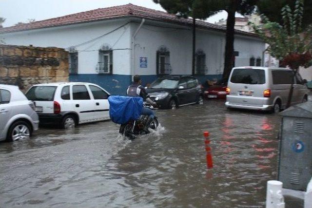 Edremit Yağmura Teslim