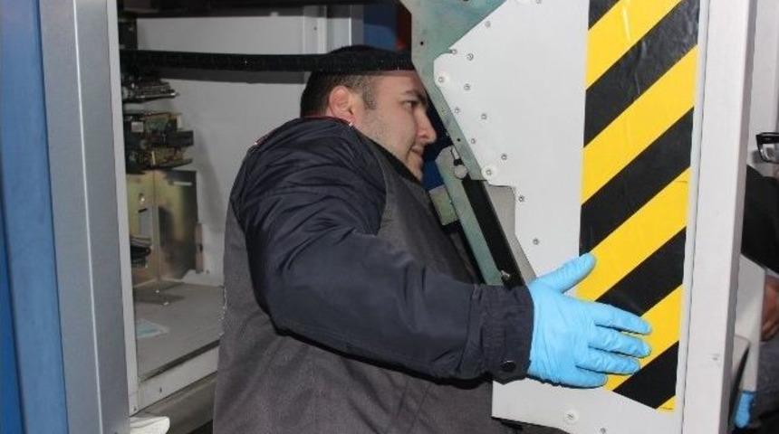 Vatandaşın Dikkati Bankamatikteki D&uuml;zeneği Ortaya &Ccedil;ıkardı