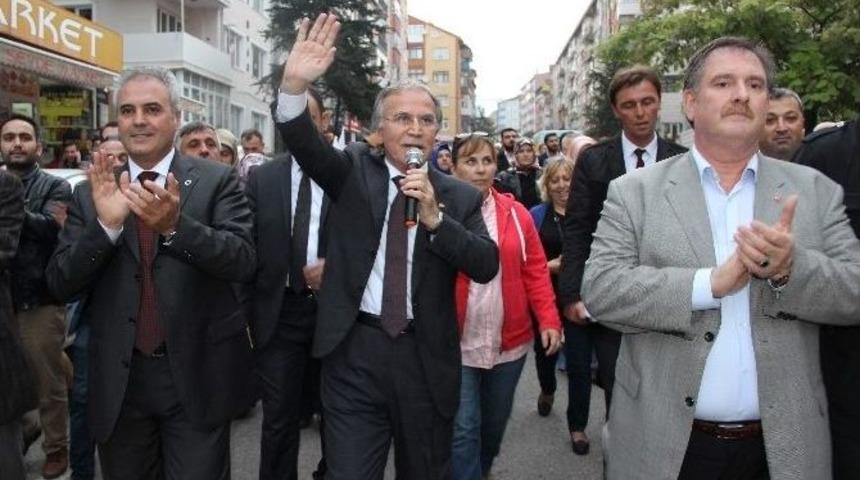 Ak Partili Şahin Mahalle Y&uuml;r&uuml;y&uuml;şlerinde