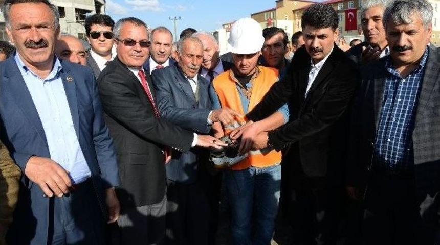 G&ouml;le İl&ccedil;esinde A&ccedil;ılış Ve Temel Atma T&ouml;reni Ger&ccedil;ekleştirildi